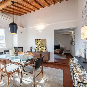 View Of Pitti Palace Elegant Loft Apartment