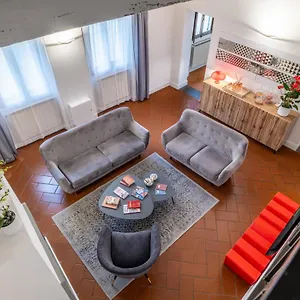 Uffizi Apartment